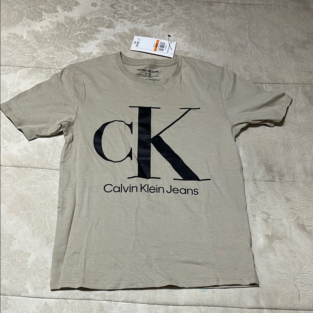Calvin Klein Men's Beige T-Shirt